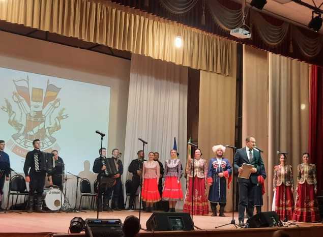 Ансамбль «Казачья застава» выступил в Шемышейке